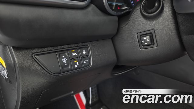 Genesis G70 2018 — photo 16
