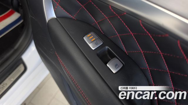 Genesis G70 2018 — photo 19