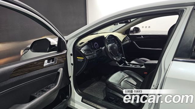 Hyundai Sonata 2016 — photo 10