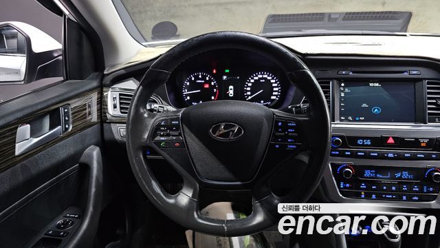 Hyundai Sonata 2016 — photo 12