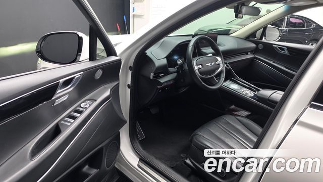 Genesis GV80 2022 — photo 13