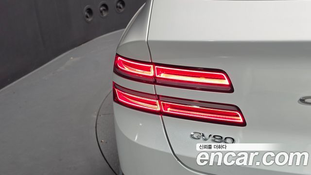 Genesis GV80 2022 — photo 9