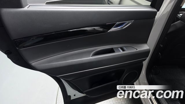 Genesis GV80 2022 — photo 15