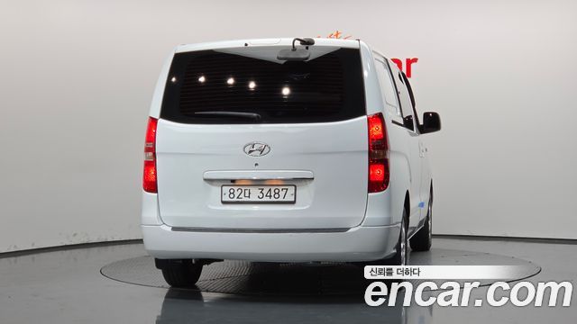 Hyundai Starex 2015 — photo 4