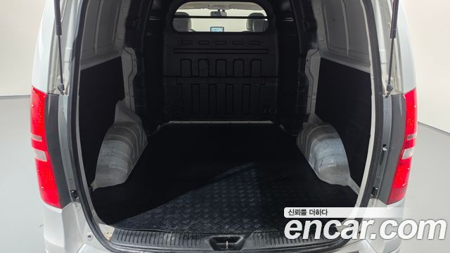 Hyundai Starex 2015 — photo 23