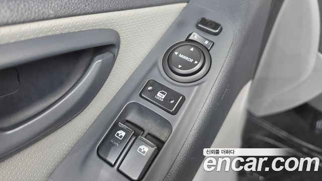 Hyundai Starex 2015 — photo 26