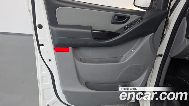 Hyundai Starex 2015 — photo 14