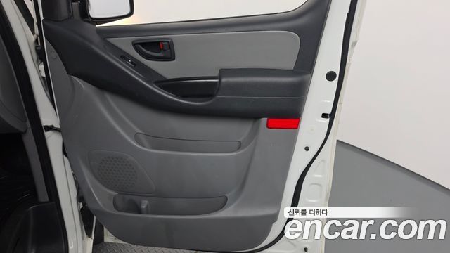 Hyundai Starex 2015 — photo 15