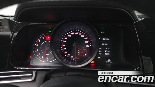 Hyundai AVANTE 2021 — photo 11