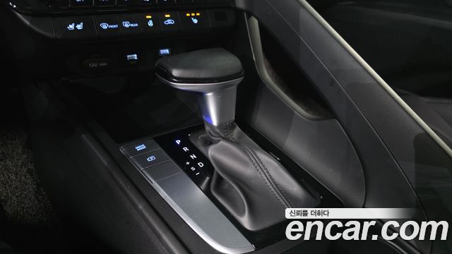 Hyundai AVANTE 2021 — photo 12