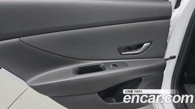 Hyundai AVANTE 2021 — photo 15