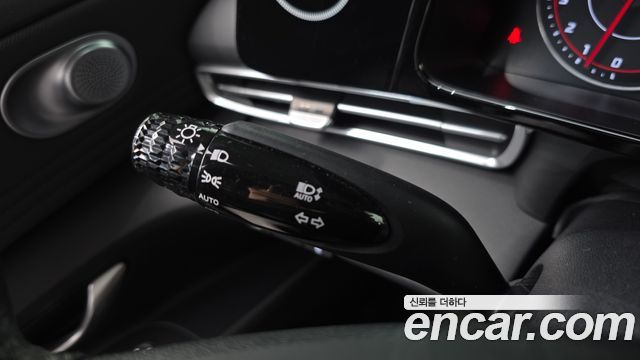 Hyundai AVANTE 2021 — photo 32