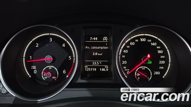 Volkswagen Scirocco 2015 — photo 8
