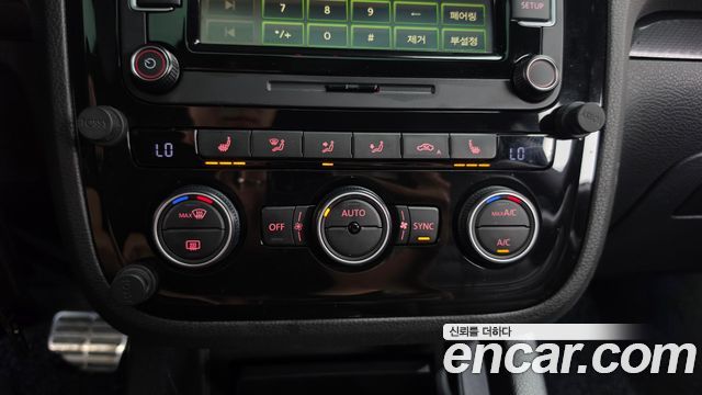 Volkswagen Scirocco 2015 — photo 17