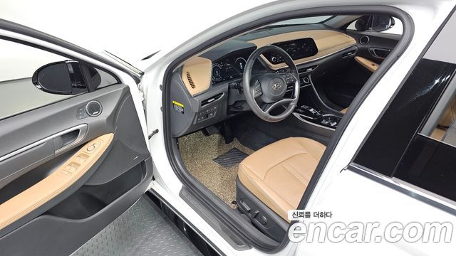 Hyundai Sonata 2020 — photo 17