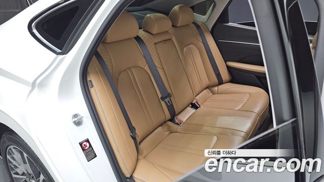 Hyundai Sonata 2020 — photo 16