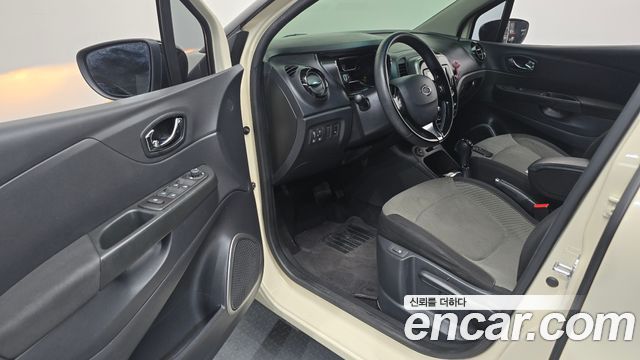 Renault Korea QM3 2015 — photo 10