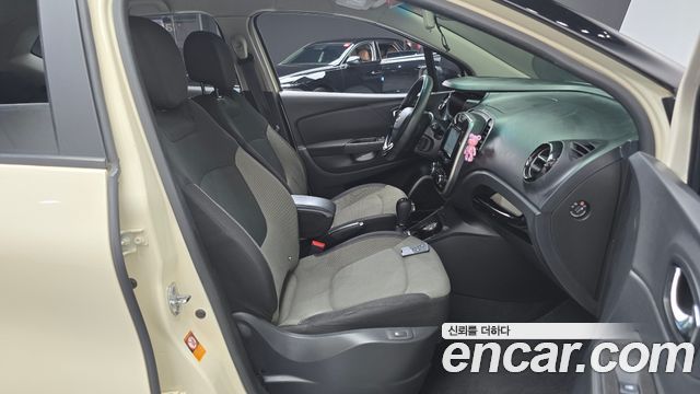 Renault Korea QM3 2015 — photo 11