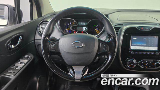 Renault Korea QM3 2015 — photo 13