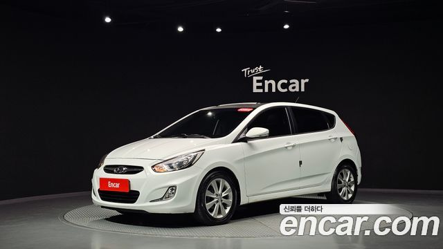 Hyundai Accent 2012 — photo 37