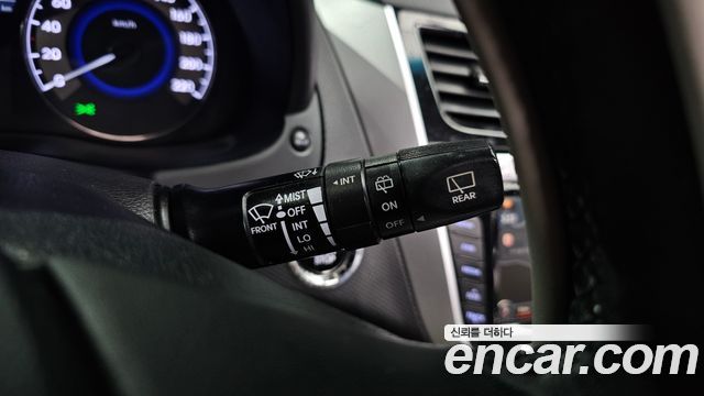 Hyundai Accent 2012 — photo 28