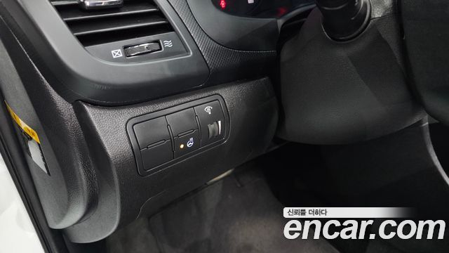 Hyundai Accent 2012 — photo 29