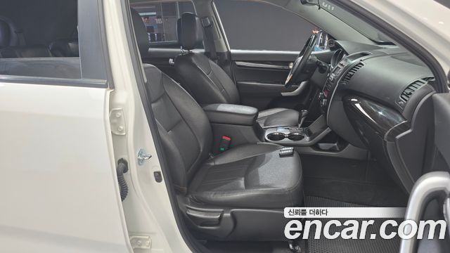 Kia Sorento 2012 — photo 11