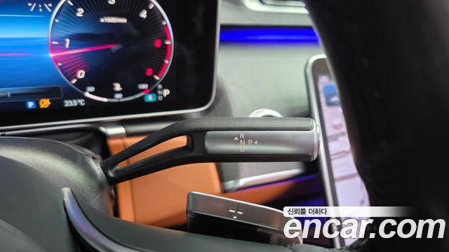 Mercedes-Benz S-Class 2021 — photo 12