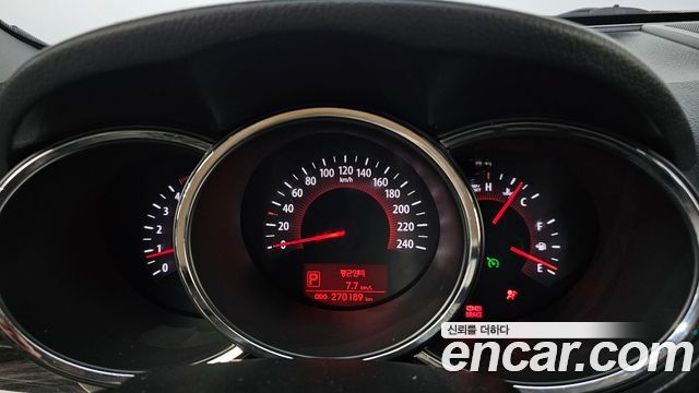 Kia Sorento 2010 — photo 8