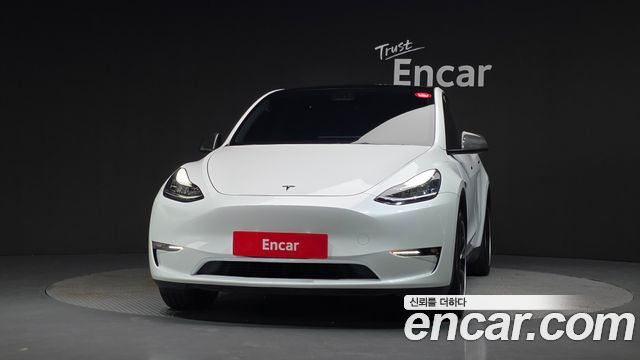 Tesla Model Y 2022 — photo 3