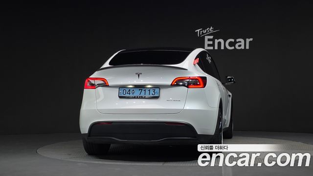Tesla Model Y 2022 — photo 4