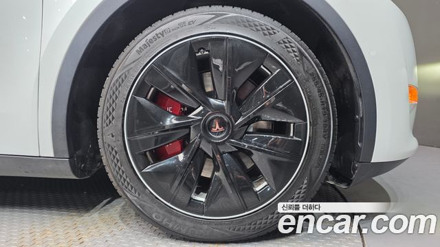 Tesla Model Y 2022 — photo 5