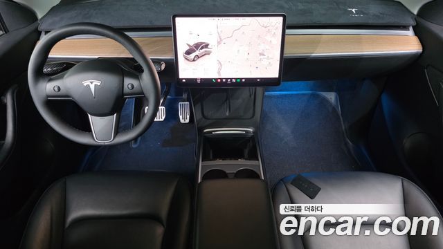 Tesla Model Y 2022 — photo 10