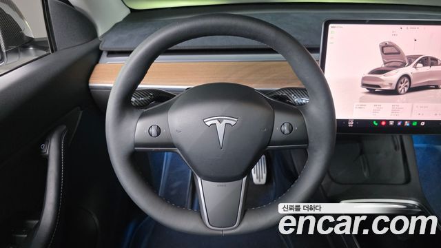 Tesla Model Y 2022 — photo 18