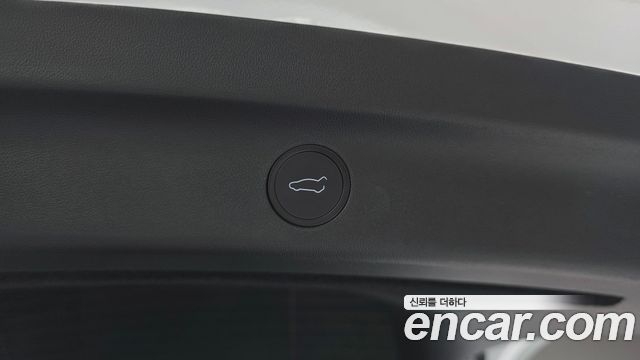 Tesla Model Y 2022 — photo 27