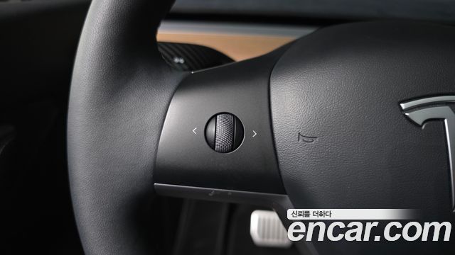 Tesla Model Y 2022 — photo 34