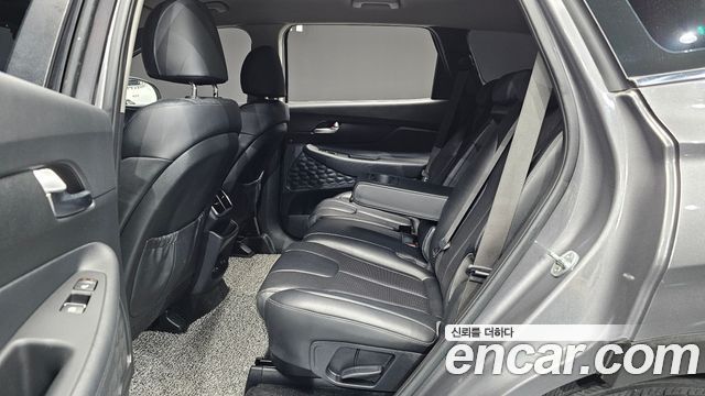 Hyundai Santafe 2020 — photo 17