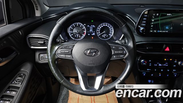 Hyundai Santafe 2020 — photo 18