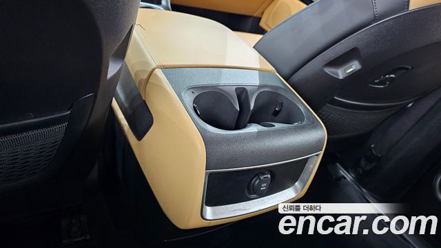Kia Canival 2023 — photo 24