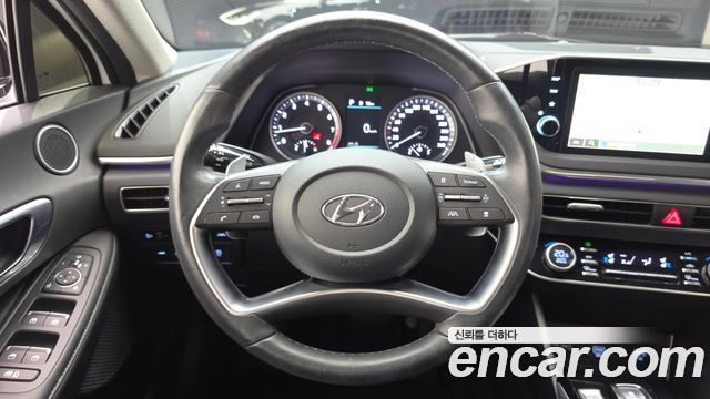 Hyundai Sonata 2023 — photo 19