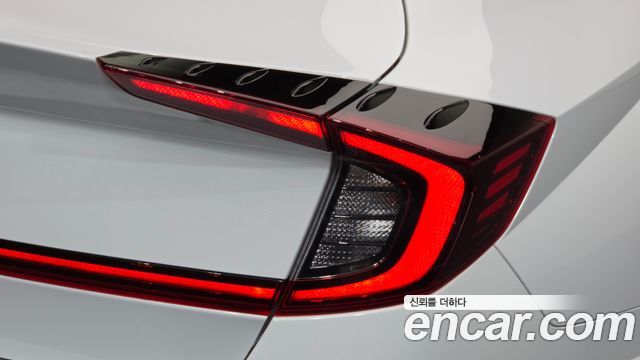 Hyundai Sonata 2023 — photo 9