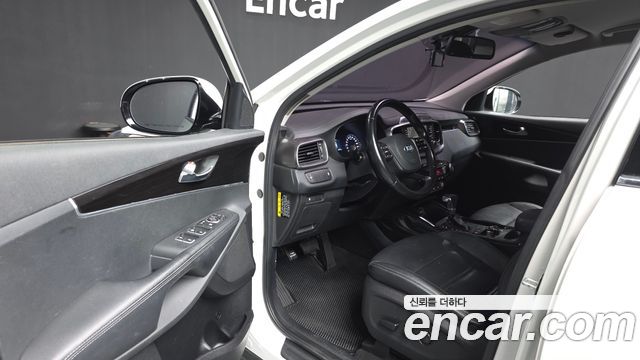 Kia Sorento 2018 — photo 13