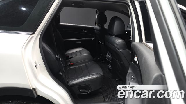Kia Sorento 2018 — photo 18