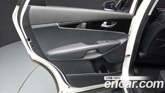 Kia Sorento 2018 — photo 15
