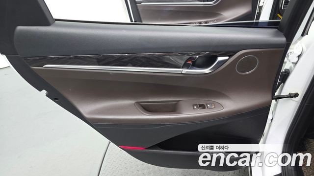 Hyundai Grandeur 2018 — photo 15