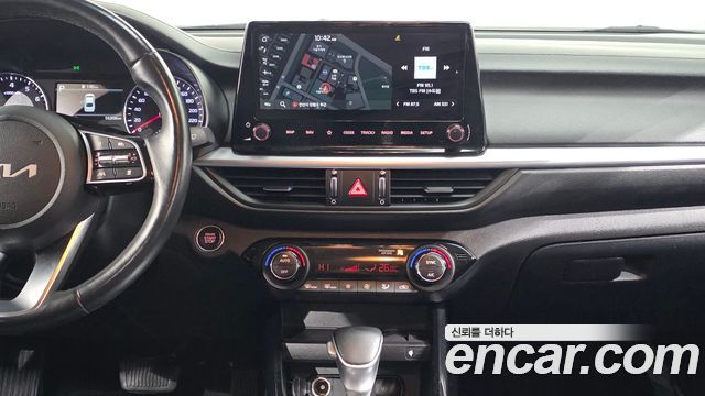 Kia K3 2022 — photo 21