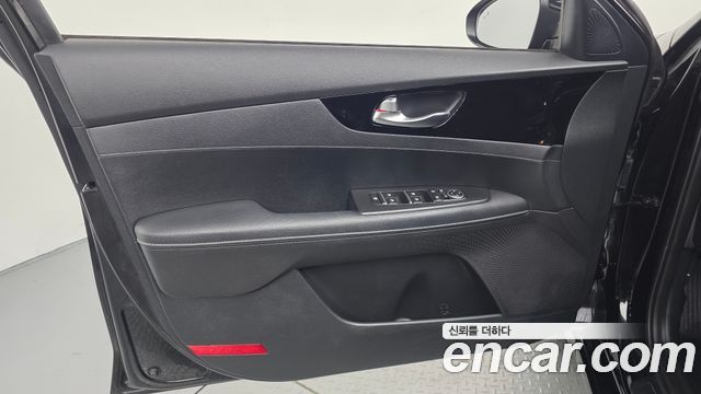 Kia K3 2022 — photo 14