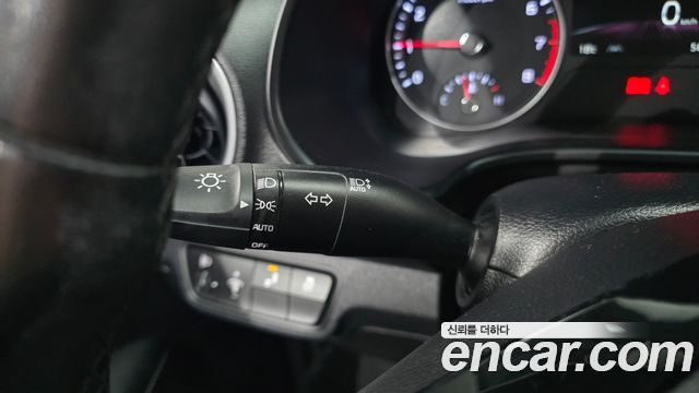 Kia K3 2022 — photo 35