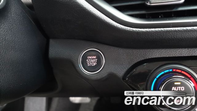 Kia K3 2022 — photo 36