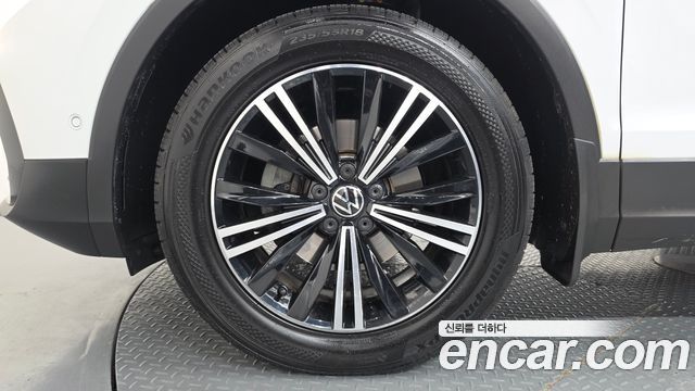 Volkswagen Tiguan 2022 — photo 5